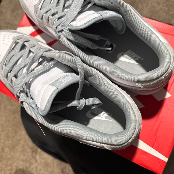 Size 13 MENS NIKE DUNK LOW RETRO SE - Picture 8 of 12